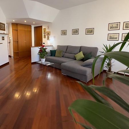 Emeraldway - Bellissimo Appartamento In Zona Sempione-Tre Torri Mailand Exterior foto