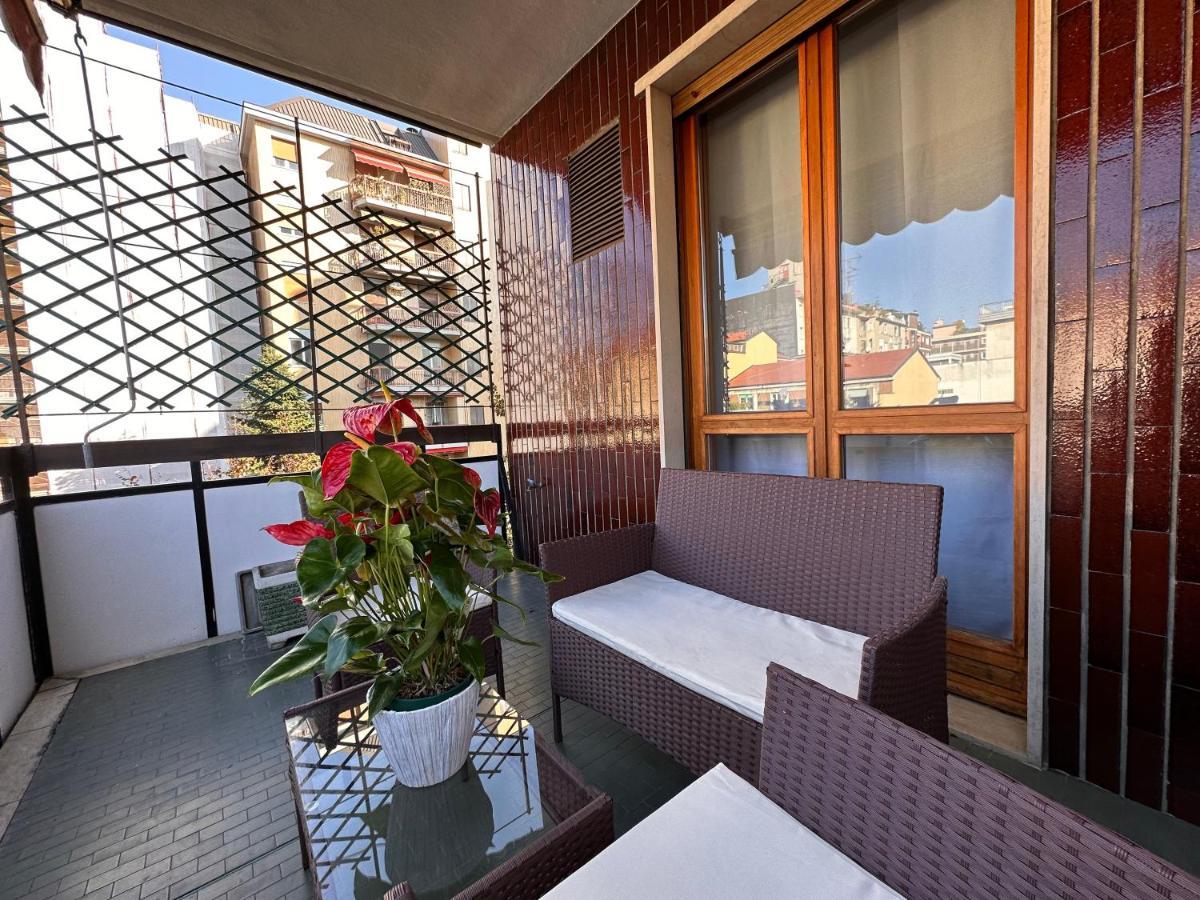 Emeraldway - Bellissimo Appartamento In Zona Sempione-Tre Torri Mailand Exterior foto