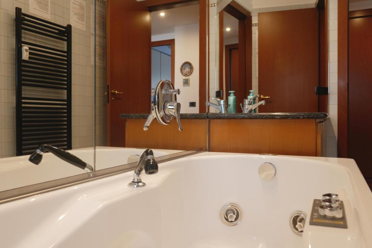 Emeraldway - Bellissimo Appartamento In Zona Sempione-Tre Torri Mailand Exterior foto